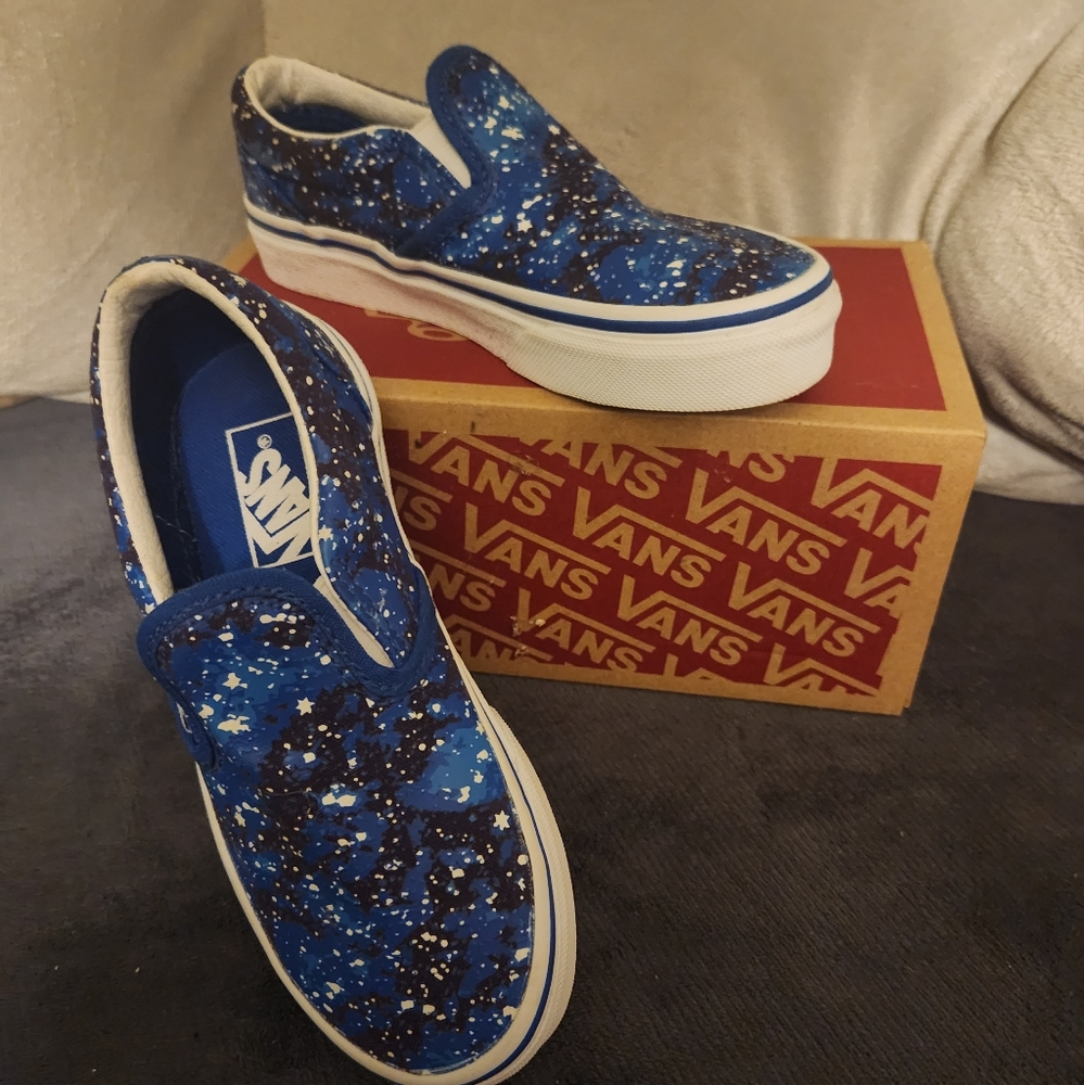 Van kids size 12.5 glow in dark